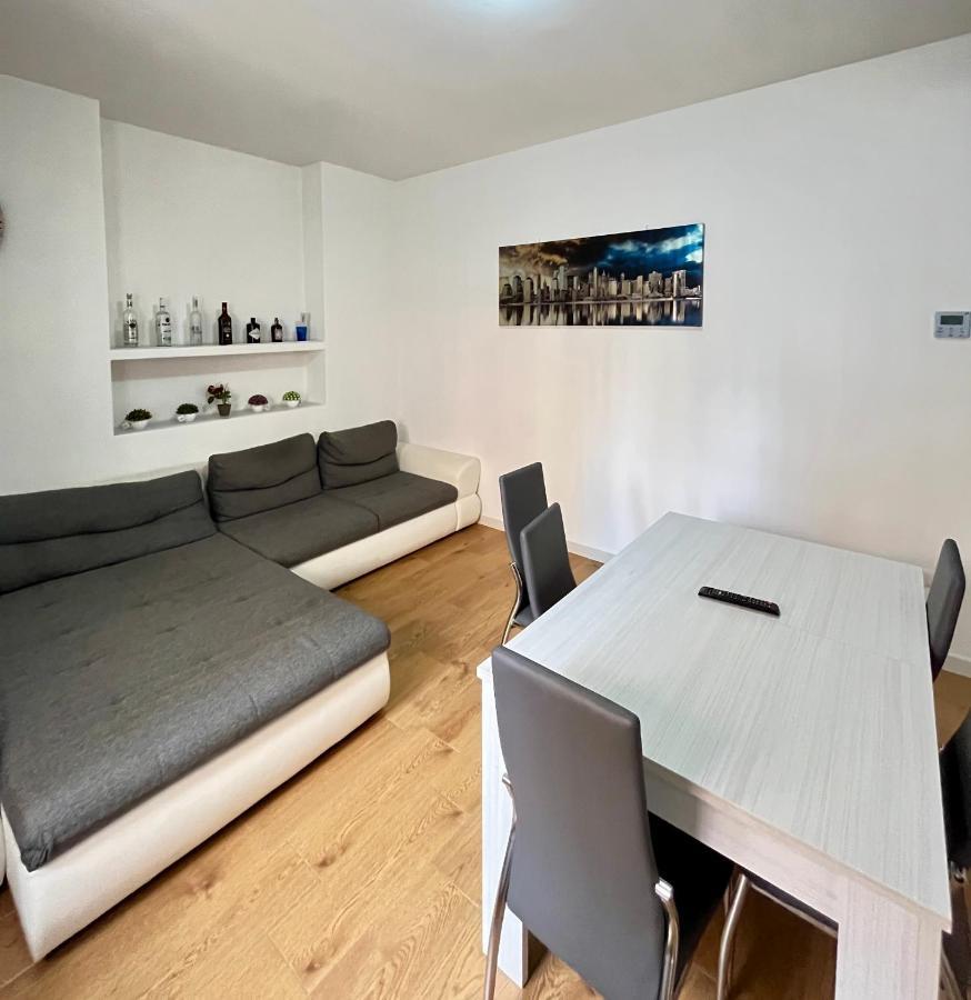 Brigata Rooms Sassari Bagian luar foto